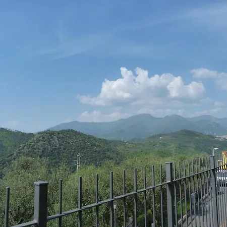 La Testa Fra Le Nuvole * Finale Ligure