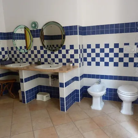 La Testa Fra Le Nuvole Bed & Breakfast