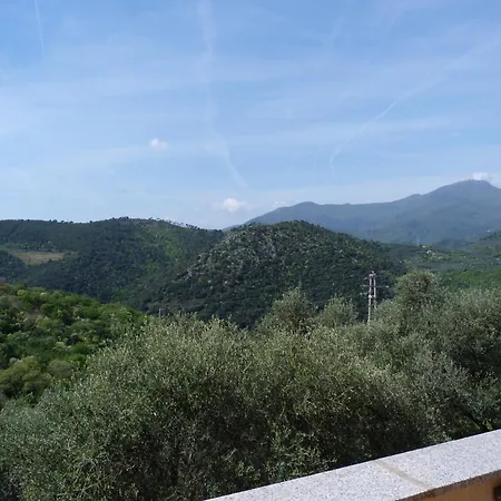 La Testa Fra Le Nuvole * Finale Ligure