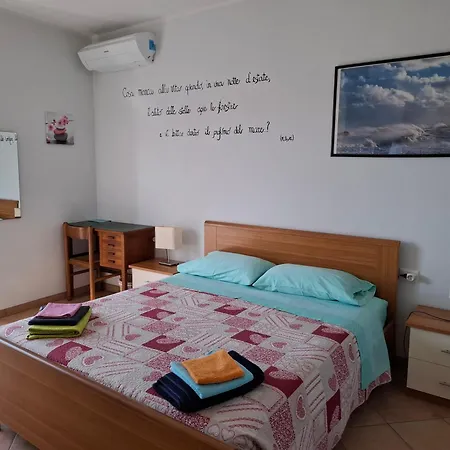 Alojamento de Acomodação e Pequeno-almoço La Testa Fra Le Nuvole Finale Ligure