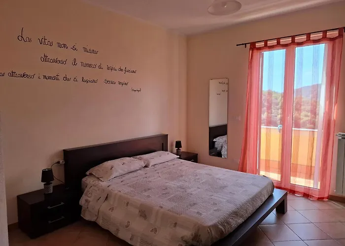 Bed & Breakfast La Testa Fra Le Nuvole Finale Ligure